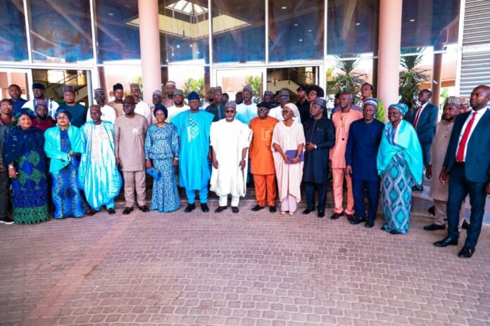 (Left) Honourable Minister of Humanitarian Affairs and Poverty Reduction, Professor Nentawe Goshwe Yilwstda, (middle) Honourable Minister of State, Dr. Yusuf Tanko Sununu, (Right) Permanent Secretary of the Ministry, Abel O. Enitan and Directors, Heads of agencies and Staff of the Ministry during the welcome reception of the two Ministers held on Monday 4th October, 2024 in the Ministry's Headquarters, Federal Secretariat, Abuja.