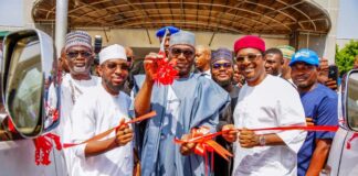 L-R: Adviser (Political) Hon. Abdulwahab Agbaje; Commissioner for Works and Transport Hon. Abdulquawiy Olododo; Kwara State Governor Abdulrahman Abdulrazaq; CEO Rolling Energy Mubarak Danbatta; and Vice Chairman Presidential Compressed Natural Gas Initiative (PCNGi) Toyin Zubair; during the handing over of 20 CNG buses and 20 tricycles to the Kwara State Government, in Ilorin, on Tuesday.