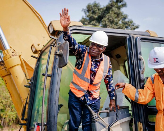 Abia State Government Flags Off Rehabilitation, Reconstruction, Expansion, and Dualization of the 5.5KM Owerrinta - Umuikaa Federal Highway