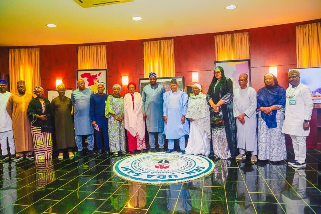 7th Right, Honourable Minister of Humanitarian Affairs and Poverty Reduction Professor Nentawe Goshwe Yilwatda, 6th Right, Executive Governor of Kaduna State, Senator Uba Sani, 5th Right, Deputy Governor of Kaduna State Her Excellency Dr Hadiza Sabuwa Balarabe and other dignitaries during the follow up visit to the Governor by the Minister on the State of the freed minors of Endbadgovernance held on Saturday 15th February 2025 at Sir Kashim House Kaduna.