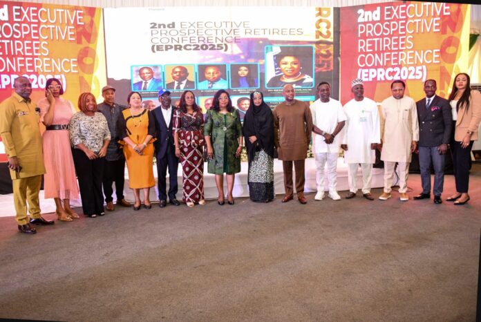 The HSCF Mrs Didi Esther Walson-Jack, OON, mni (Middle), in a group photograph with Permanent Secretaries, Marine and Blue Economy, Mr Oloruntola Olufemi(6th L),  Career Management Office, Mrs Fatima Mahmood(7th R),  Service Welfare Office, Mrs Oyekunle Patience Nwakuso (7th L), Common Services Office, Dr. Danjuma Usman Kalba(4th L), Mr Fela Durotoye (6th R), Mr James Abiona (5th R), Dr Charles Osazuwa (3rd R), Dr Godwin Abah (2nd R), Ms Njideka  Adaego Ononuju (1st R), Dr Chris Oarhe(1st L), Dr Stephanie Oarhe (2nd L), Mrs Tobore Olumoye (3rd L) and Mr Alex Enebeli (4th L) at the 2nd Edition of Prospective Executive Retiree's Conference, on Thursday  20th February, 2025 in Abuja.