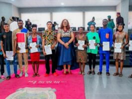 Ekiti First Lady Distributes Free JAMB e-PINs To 3,000 Students, Urges Beneficiaries To Strive For Excellence