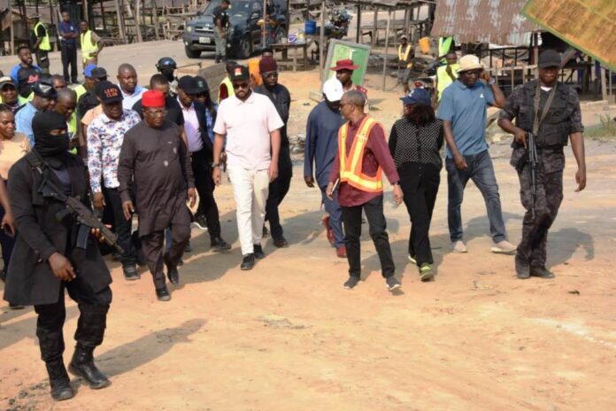 The Hon. Minister of Works Engr. Nweze David Umahi and some top management of the ministry inspect the ongoing Reconstruction of the Benin-Sapele-Warri Road section I- III in Delta state. Date: 18th February, 2025