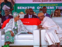 The First Lady Senator Oluremi Tinubu CON, in a tete a tete with Dr. Iziaq Adekunle Salako Honourable Minister of State for Health & Social Welfare at the 2025 World Tuberculosis Day-Community Outreach @ Sauka, Abuja Monday 24 March 2025