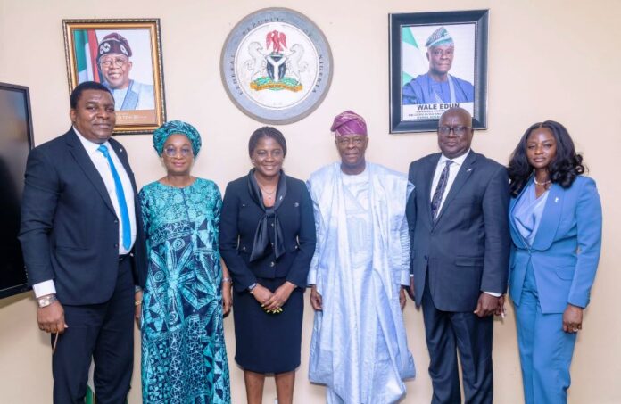 FROM LEFT TO RIGHT Eze Nwakanma - Head Agric and Non - Oil Export, Union Bank Kike Longe- S.A to the Minister Mrs Yetunde B. Oni - MD/CEO Union Bank Nigeria Wale Edun-Honourable Minister of Finance and Coordinating Minister of the Economy Mannir Ringim - Executive Director North & Public Sector Funmi Ajagbe - Group Head Public Sector Lagos & South