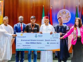 Vice President Kashim Shettima (middle); Minister of Finance and Coordinating Minister of the Economy, Mr Wale Edun (2nd from right); Minister of State for Labour and Employment, Nkeiruka Onyejeocha (far right); one of the beneficiaries of Nigerian Youth Academy (NiYA) start-up grant, Emmanuel Oriesie Innocent (3rd from left); Minister for Youth Development, Mr Ayodele Olawande (2nd from left); and Minister for Budget and Economic Planning, Senator Abubakar Atiku Bagudu (far left) during the official launch of the Nigerian Youth Academy at the Council Chambers of the Presidential Villa in Abuja on Monday, (24/03/2025).