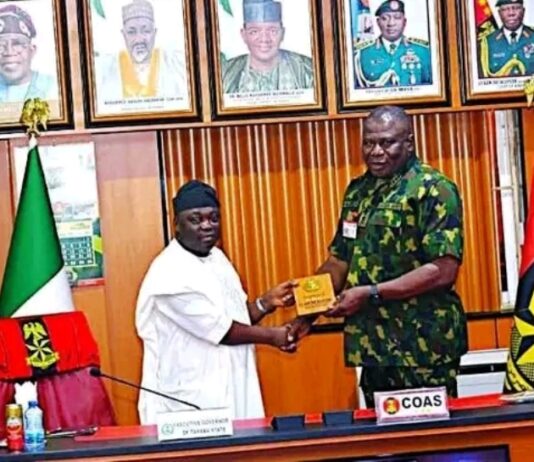 Taraba Governor Pledges Close Collaboration with Nigerian Army