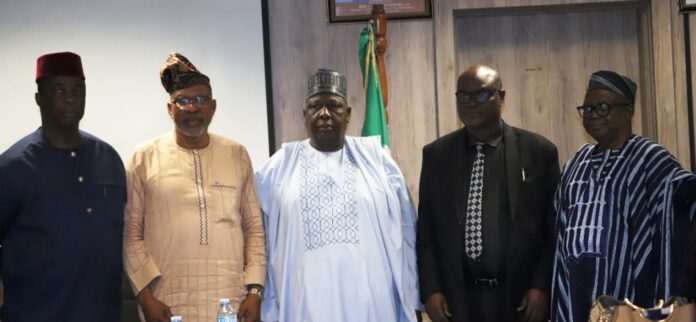 Collaboration Between MPA And PSC Secretary, Police Service Commission, Chief Onyebucji Nnamani, Commissioner DIG Taiyo Lakanu (Rtd) commissioner 11, Chairman Police Service Commission, DIG Hashimu Argungu (Rtd), Permanent Secretary, Dr Anuma Ogbonnaya Nlia, and Hon Justice Adamu Paul Galumje JSC (Rtd) commissioner 1 during Ministry of Police Affairs on a courtesy visit to the Chairman of the Police Service Commission at the Headquarters in Jabi, Abuja.