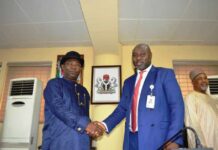 L-R: Chairman, Fiscal Efficiency and Budget Committee (RMAFC), Amb. Desmond Akawor and Acting Executive Chairman, FCT-IRS, Mr. Micheal Ango at the RMAFC Headquarters, Abuja.