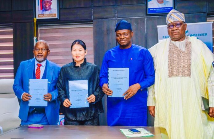 FMHAPR, CIG Motors Limited Sign MoU 2nd Right, Honourable Minister of Humanitarian Affairs and Poverty Reduction, Professor Nentawe Goshwe Yilwatda, 1st left, Honourable Minister of State Dr Yusuf Tanko Sununu, 1st Right, Permanent Secretary, Dr Yakubu Adam Kofarmata and the Chairman/ CEO CIG MOTORS Co. Ltd Chief Diana Chen, during the signing ceremony of the MOU on automobile repairs and maintenance training for trainees of Skill to Wealth programme, held on Thursday 8th May, 2025 at the Ministry' s Headquarters Abuja