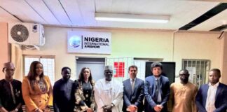 Permanent Secretary, Ministry of Aviation and Aerospace Development, Dr. Ibrahim Abubakar Kana mni 5th from left, Chief Executive Officer, Nigeria Air show, Brian Williams 4th from left and members of the International Airline Operators.