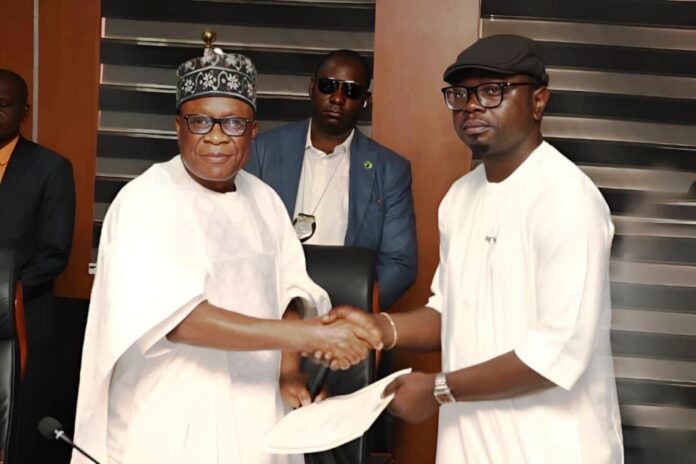 Agadagba Skill Acquisition Centre The Honourable Minister of Youth Development, Comrade Ayodele Olawande, receives the official handover document from his counterpart, the Honourable Minister of Regional Development, Engr. Abubakar Momoh, during a formal ceremony marking the transfer of the Agadagba Skill Acquisition Centre.