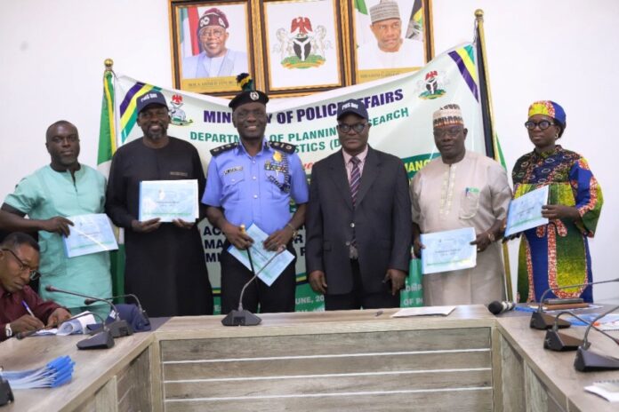 Commandant And Directors Signed Performance Contract With Minister Of Police Affairs