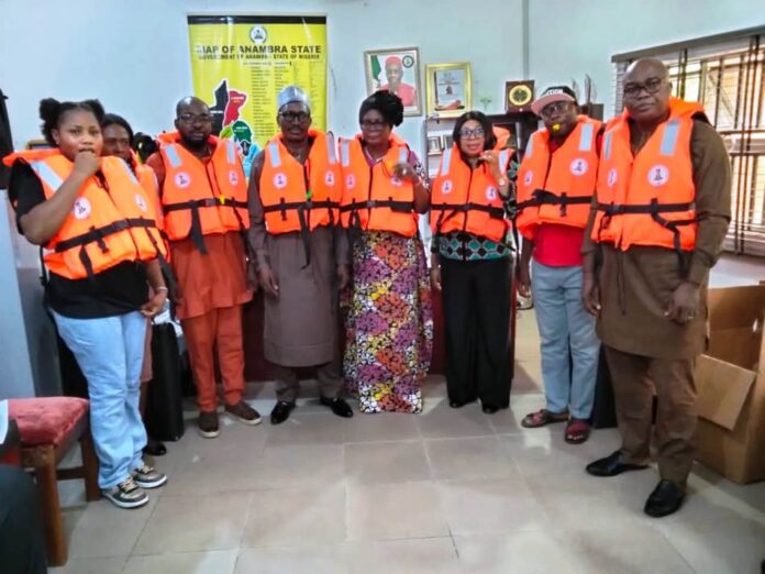 Federal Ministry Of Marine And Blue Economy Donates 3,500 Life Jackets To Anambra State Government
