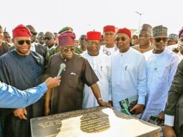 His Excellency, President Bola Ahmed Tinubu, GCFR unveils the Plaque to Commission the Completed 30-kilometres of the Lagos-Calabar Coastal Highway, Phase 1, Section II (Ahmadu Bello Way-Eleko Village) in Lagos.