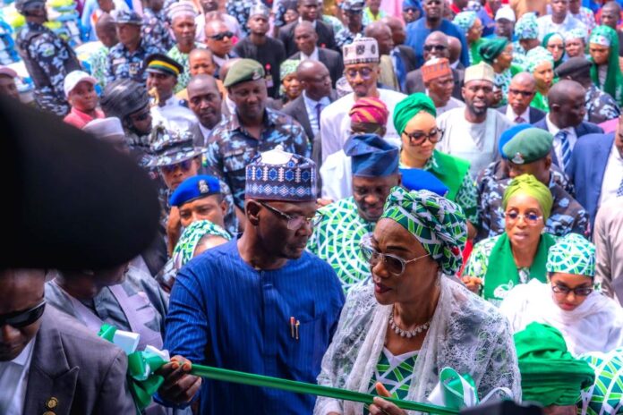 Senator Oluremi Tinubu, the First Lady Right the First Lady her Excellency Senator Oluremi Tinubu, left the Governor of Nassarawa state Eng Abdullahi A Sule during the commissioning of the resettlement city.