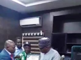 Housing Ministry Presents Awards to Sports Club Members for Winning FEPSGA Medals