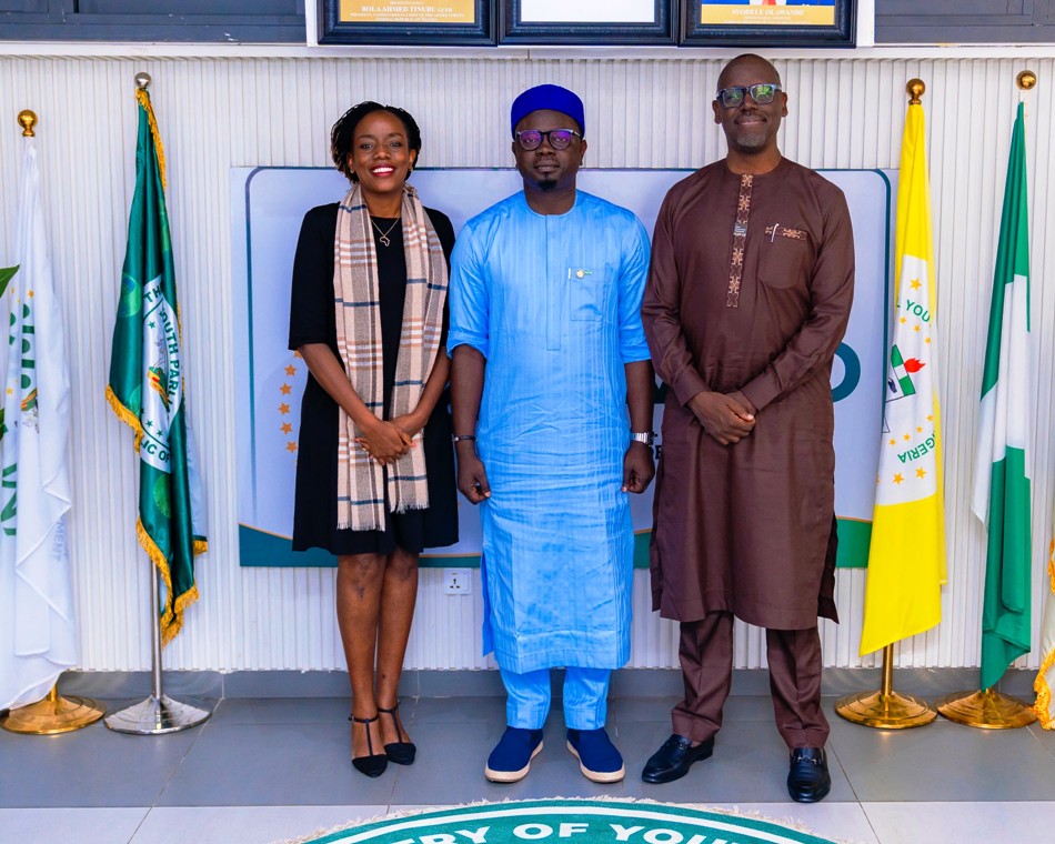 The Honourable Minister of the Federal Ministry of Youth Development and Co-Chair of the Global Open Government Partnership (OGP), Comrade Ayodele Olawande (center), poses for a group photograph with OGP Global CEO Aiden Eyakuze (right) and Non-State Actor Co-Chair Stephanie Muchai (left).