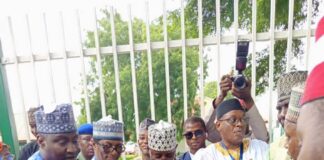 L-R: Permanent Secretary, Ministry of Environment Mahmud Adam Kambari; director general of National Agency for the Great Green Wall (NAGGW), Saleh Abubakar; deputy governor of Jigawa State, Aminu Usman Gumel and Jigawa State commissioner of Environment, Dr. Nura Ibrahim Doka, during the formal flag-off for the planting of 50 million date plantation as part of activities marking 10-year anniversary of the NAGGW, in Dutse, Jigawa state.