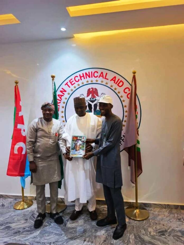 NTAC DG Honored With Icon Of Excellence Award By University Of Abuja Students And Right Shift Educational Consult