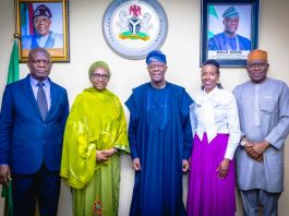 L-R 1. The Permanent Secretary Special Duties Federal Ministry of Finance Mr Raymond Omenka Omachi 2. The Executive. Director for Angola, Nigeria and South Africa (ANSA) Constituency at the World Bank, Mrs Zainab Shamsuna Ahmed 3. The Honourable Minister of Finance and Coordinating Minister of the Economy Mr Wale Edun. 4. The Special Adviser to the President on Finance and Economy Mrs Sayande Okoli and 5. Director, International Economic Relations (IER-FMF), Federal Ministry of Finance Mr George Stanley, in a group photograph shortly after the meeting with the ED, at the Ministry’s Headquarters, Abuja, weekend.