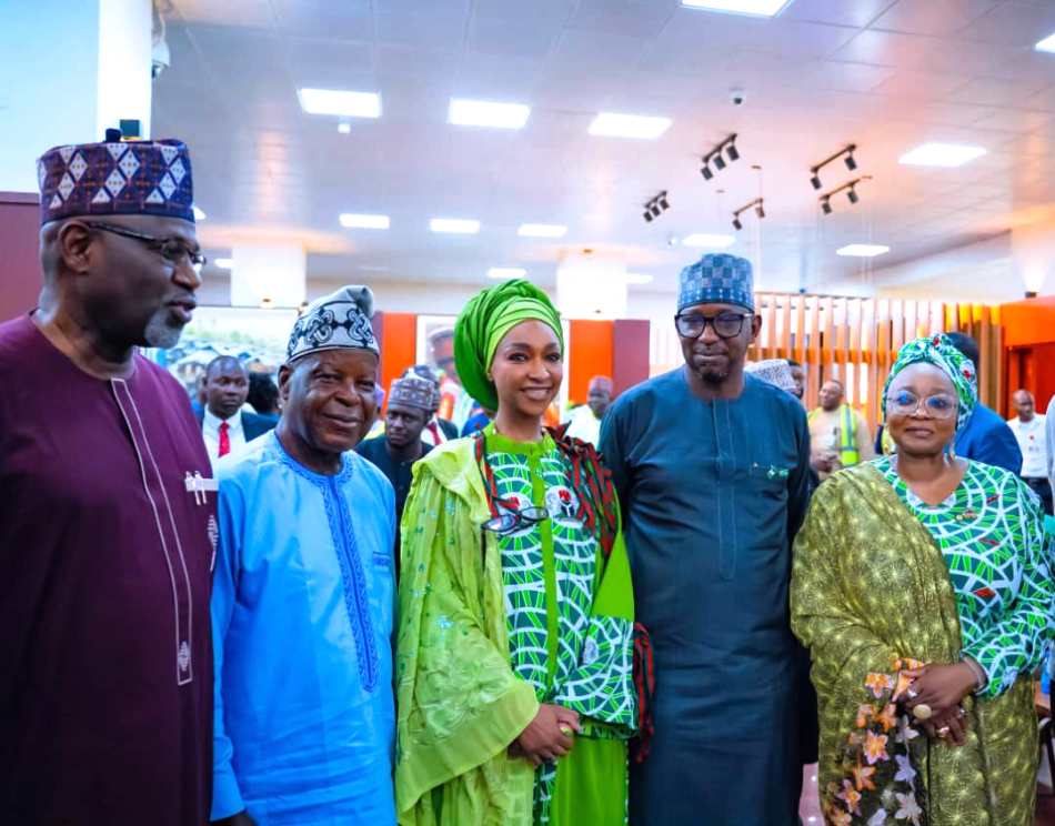 Chairman, National Sports Commission, Mallam Shehu Dikko, (second right) flanked to his left by the Minister of Women Affairs, Hajia Imaan Sulaiman -Ibrahim and to his right by Minister of Art, Culture and creative economy, Barrister Hannatu , former Inspector general of Police, Mike Okiro and the President of Nigeria Bassket ball Federation, Isa Amadu Kidda, during the reception for the Nigerian basketball ball team the tigress at the Knamdi Azikwe International Airport, Abuja on Monday.