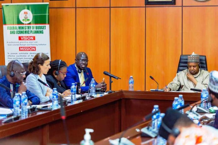 Bagudu praises World Bank The Hon. Minister of Budget and Economic Planning (FMBEP) Sen. Abubakar Atiku Bagudu listens with rapt attention as the Leader of Senegalese delegation from the Ministry of Health and Social Action Dr. Abibou Ndiaye states his mission to the Ministry today.