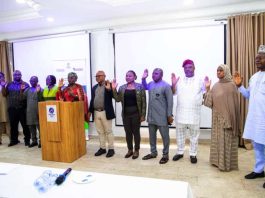Middle: Mrs. Ladidi Bako-Aiyegbusi mni Director/Head Health Nutrition Department FMoHSW, representing the Honourable Coordinating Minister for Health &Social Welfare, leading the pledge for commitment to Lead Poisoning Elimination in Nigeria by the Inter-Agency Working Group on Lead Elimination.