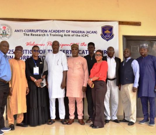 4th from L: RMAFC ACTU Chairman, Mr. Idris Y. Musa and other participants and resource persons at the Anti-Corruption Academy of Nigeria (ACAN) in Nasarawa State.
