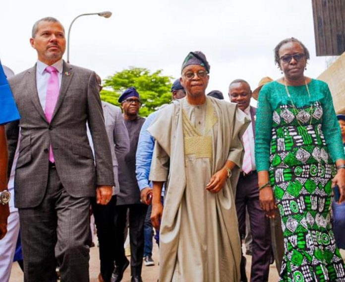 L-R: Secretary-General of the International Maritime Organization (IMO), Arsenio Domínguez; Minister of Marine and Blue Economy, Adegboyega Oyetola and Deputy Vice Chancellor (Academics and Research), University of Lagos, when the IMO Secretary-General visited the Institute of Maritime Studies at the university as part of his visit to Nigeria, on Friday.