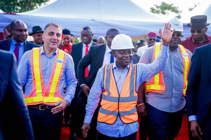 Umuahia–Ikot Ekpene Federal Road Abandoned 25kilometres Umuahia–Ikot Ekpene Federal Road Linking Abia and Akwa Ibom Receives Presidential Greenlight