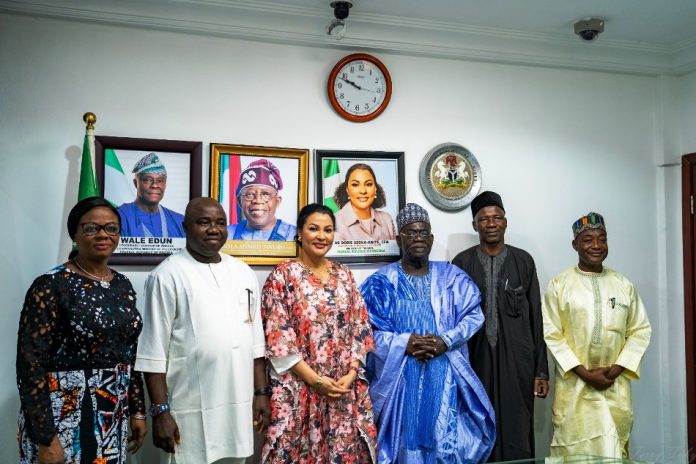 L-R 1. Mrs Ndidi Chinonyelum, Director, Office of the Honourable Minister of State for Finance 2. Hon. Chineme Onyeke, Director General, Dr Nnamdi Azikiwe Annual Award Lecture, 3. Dr Doris Uzoka-Anite, Honourable Minister of State for Finance 4. His Excellency, Dr Mu’azu Babangida Aliyu, the former Governor of Niger State and 5. Mohammed Manga, Director, Information and Public Relations, Finance, in a group photograph shortly after the courtesy call on the Honourable Minister of State for Finance Dr Doris Uzoka-Anite in her office in Abuja today.