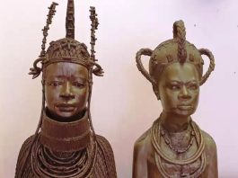 US Museum Returns Two Benin Bronzes to Nigeria