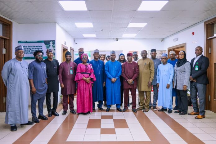 Secretary to the Government of the Federation, Sen. George Akume, fnim, CON, represented by the Permanent Secretary, General Services Office, Mohammed Sanusi Danjuma, FCNA, inaugurates Inter-Ministerial Committee on Ban of Single Use Plastic (SUPs) on Tuesday, 11th November, 2025 in Abuja.