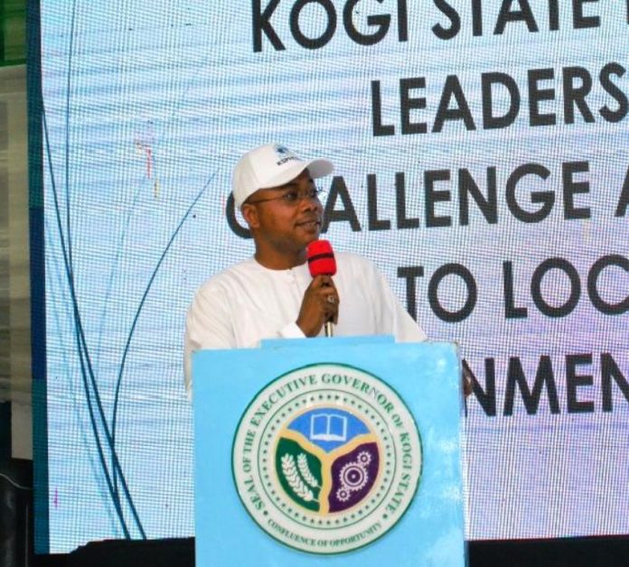 Ododo Rewards Outstanding PHC Personnel2 The Executive Governor of Kogi State, Alhaji Ahmed Usman Ododo