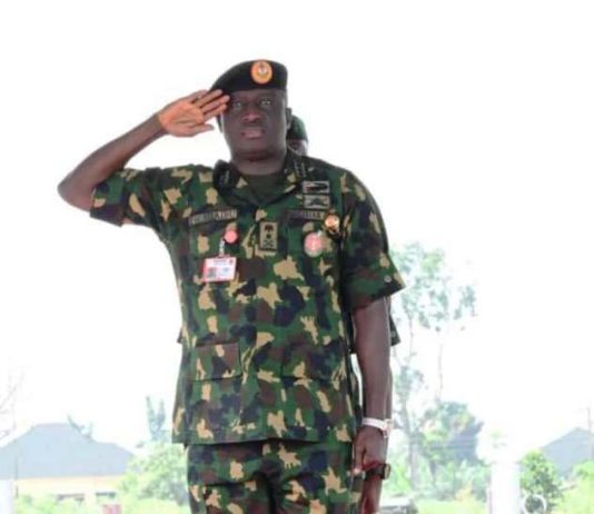 COAS Sahibu Visits the Army 2nd Mechanised Division, Promises 'No Hiding Place' for Terrorists in the Southwest