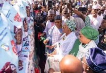 First Lady Of Nigeria Senator Oluremi Give Christmas Palliatives In Kaduna