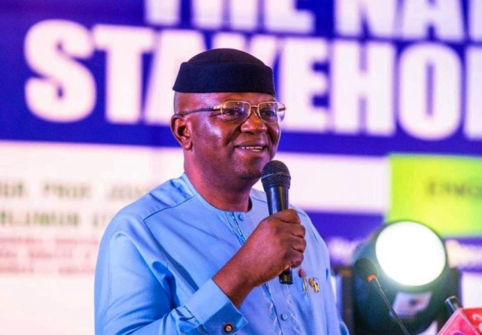 The Honourable Minister of Water Resources and Sanitation, Engr. Prof. Joseph Terlumun Utsev, FNSE, presenting the Ministry’s achievements and updates on ongoing projects and programmes during the Ministry’s Citizens and Stakeholders’ Engagement held in Abuja today.