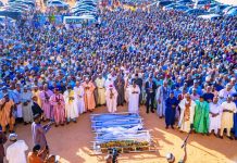 Governor Inuwa Yahaya Attends Funeral Prayers for Journalists Lost in Auto-Crash, Visits Survivors at FTH Gombe