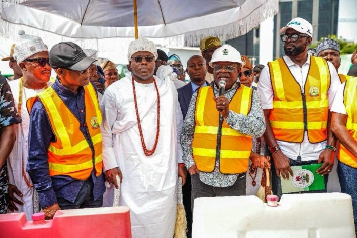 Lagos-Calabar Coastal Highway His Excellency, President Asiwaju Ahmed Tinubu, GCFR, represented by the Minister of Works, Sen. Engr. David Umahi, CON (2nd right), opening the road together with the Representative of the Governor and Commissioner of Transportation, Hon. Oluwaseun Osinyemi (1st right), the Chairman, Senate Committee on Works, Sen. Barinada Mpigi (1st left), and His Royal Majesty, Oba Abdul-Wasiu Omogbolahan Lawal (2nd right) the Oniru of Iru Land.