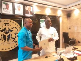 Housing Ministry Advances Its Digital Transition, Distributes Laptops to Directors