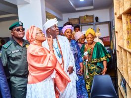 Nigeria First Lady Senator Oluremi Tinubu Storms OAU, Donates Digital Dream Centre And 80 Vehicles For Students