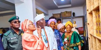 Nigeria First Lady Senator Oluremi Tinubu Storms OAU, Donates Digital Dream Centre And 80 Vehicles For Students