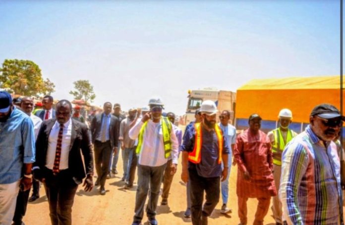 Road Infrastructure: Farmer Governor Umaru Bago Inspects The Minna-Suleja And Maje-Dikko Roads