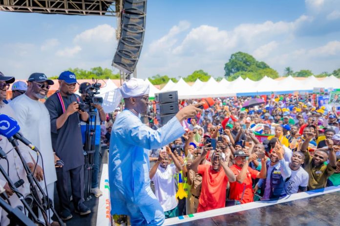 IMG-20260414-WA0104 Tinubu Optimistic About Nigeria’s Future as Okpebholo Rebuilds Ekpoma Shops, Supports Fire Victims