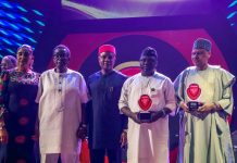 L-R: Chief Mrs Patricia Nwobodo, Chief Jim Nwobodo (former Governor of Enugu State), His Excellency Peter Mba, Executive Governor of Enugu State, His Excellency Agbu Kefas, Executive Governor of Taraba State, and Mohammed Idris, Honourable Minister of Information and National Orientation, at the 2026 Vanguard Media Awards held on Friday at the Eko Hotel & Suites, Victoria Island, Lagos. Pix Adnan Samaha