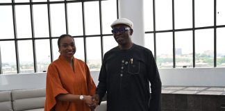 L-R: Hon. Minister of Industry, Trade and Investment, Dr. Jumoke Oduwole in a handshake with Hon. Enefe Ekene, Chairman, Investment Monitoring Committee and Federal Commissioner, Anambra State