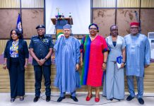(L–R) Representative of the Director-General of DSS, Director of Protocol, M. O. Chukwuka, fsi; Representative of the Inspector-General of Police and Force Public Relations Officer, DCP Anthony Okon Placid, mni, mnipr; the Honourable Minister of Information and National Orientation, Mohammed Idris, fnipr; the Permanent Secretary, Federal Ministry of Information and National Orientation, Dr. Binyerem Chigbonwu Ukaire; Representative of the Head of UNESCO Office, Abuja, and Head of the Communication and Information Sector, Ms. Yachat Nuhu; and Executive Secretary/Chief Executive Officer, Nigerian Press Council, Dr. Dili Ezughah, during a press conference in commemoration of World Press Freedom Day 2026, held on May 4, 2026, in Abuja. Photo: Khalid Ahmed/FMINO.