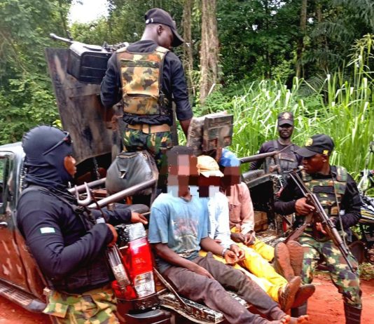 4 Brigade Nigerian Army Troops Bust Kidnappers' Hideouts, Arrest 12 Suspects in Edo State