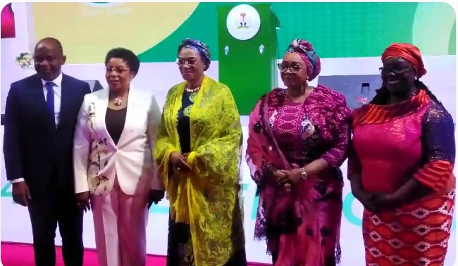 First Lady of the Federal Republic of Nigeria, Senator Oluremi Tinubu,CON (middle) Hon. Minister of Women Affairs and Social Development Hajiya Imaan Suleiman-Ibrahim fsi (2nd right)and the Head of the Federation Mrs. Didi Esther Walson-Jack (2nd left) and other dignitaries, at the International Civil Service Conference 2026, on Thursday 21th May, 2026 in Abuja.